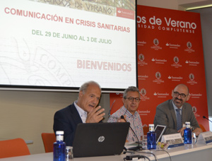Apertura del curso (de izquierda d derecha) José Manuel Sánchez-Vizcaíno, Antonio Calvo Roy y Joaquín Goyache